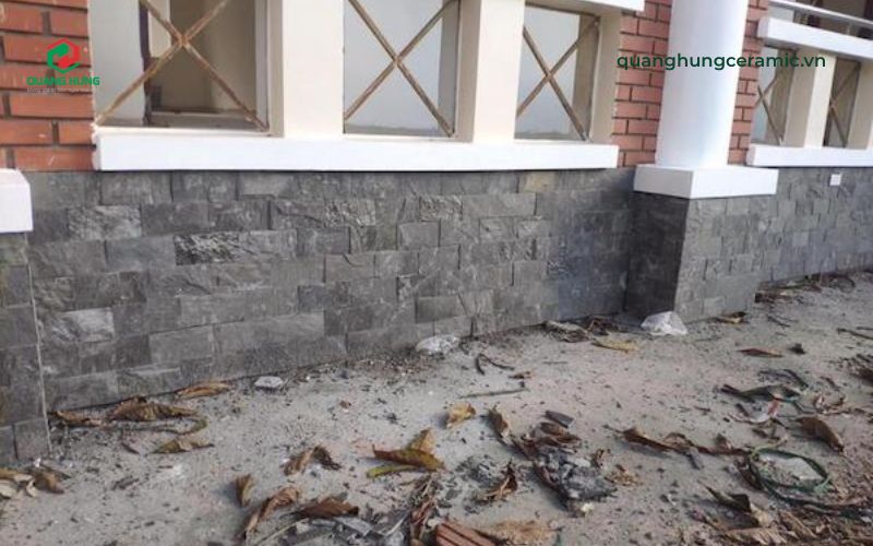 Lựa chọn vật liệu dựa trên phong cách kiến trúc và đặc điểm khí hậu địa phương