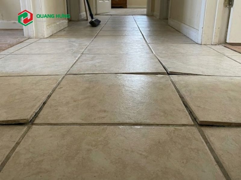 Nguyên nhân cốt lõi khiến gạch bị cong hoặc mo